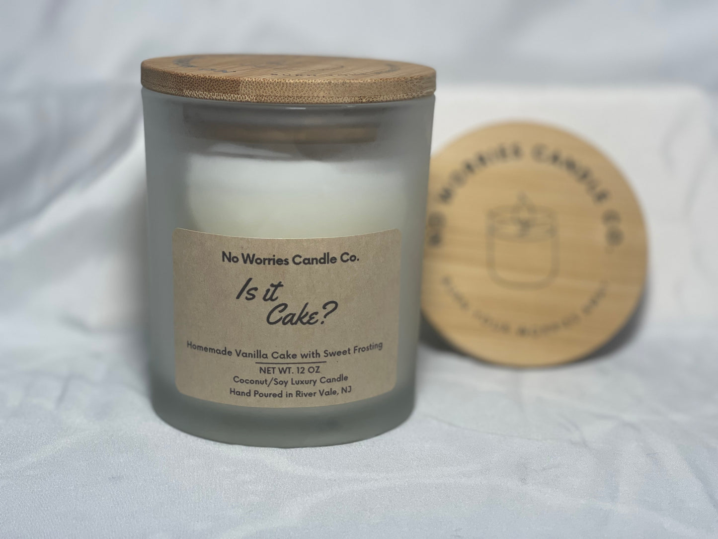 Coconut/Soy Luxury Candle - Is it Cake? - No Worries Candle Co.