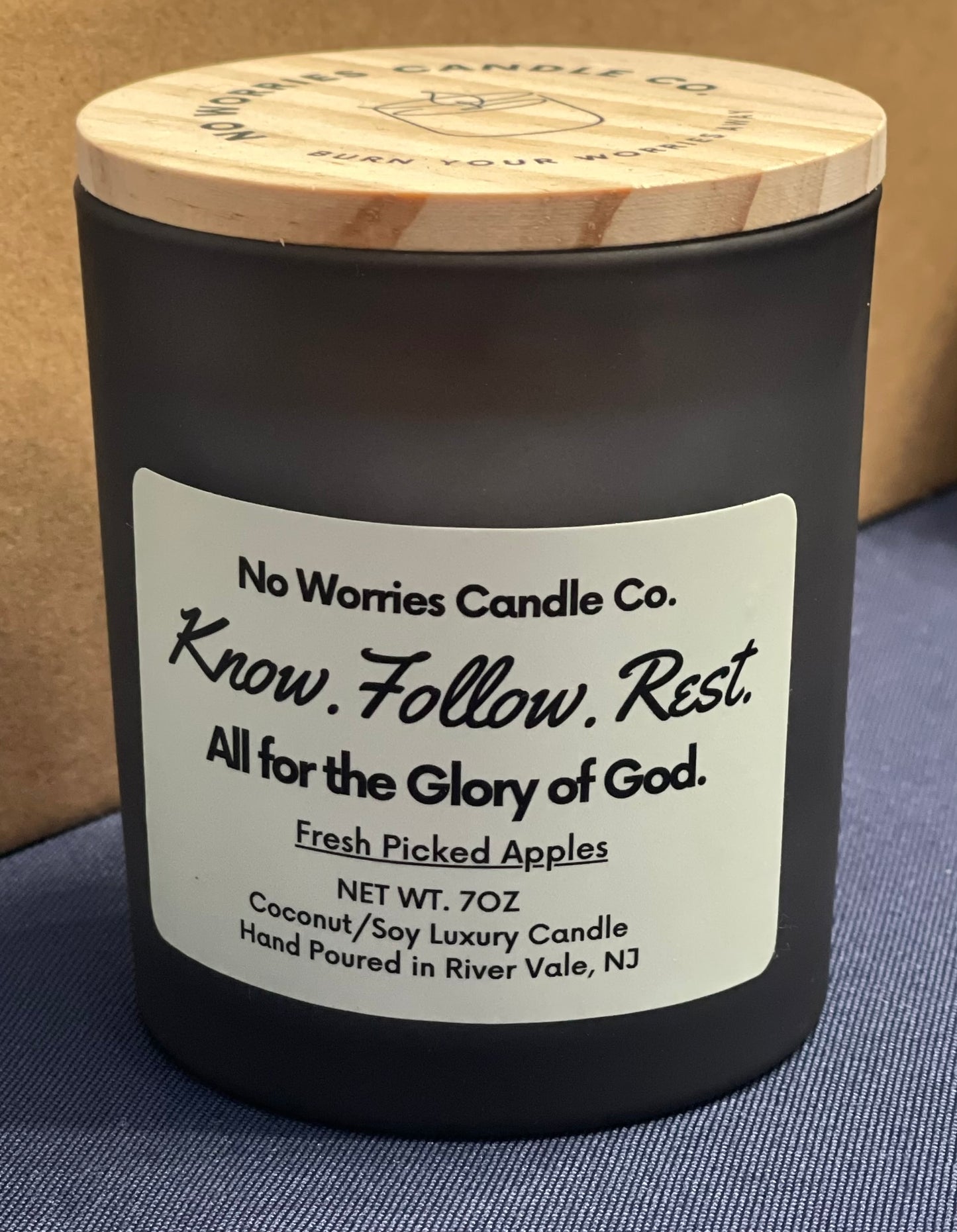 Fresh Picked Apples-Know. Follow. Rest. 7OZ. - No Worries Candle Co.